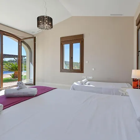 Julia * Calpe